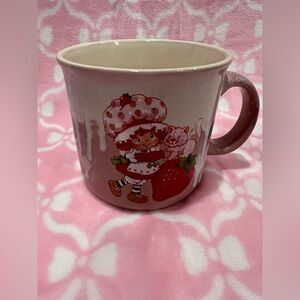 Brand New Silver Buffalo Strawberry Shortcake Mug! 🍓🍰